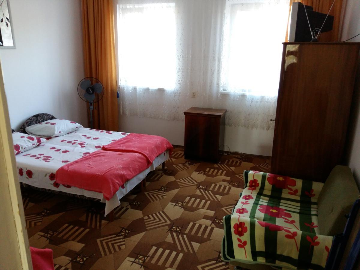 Guest House U Aleny 加格拉 外观 照片