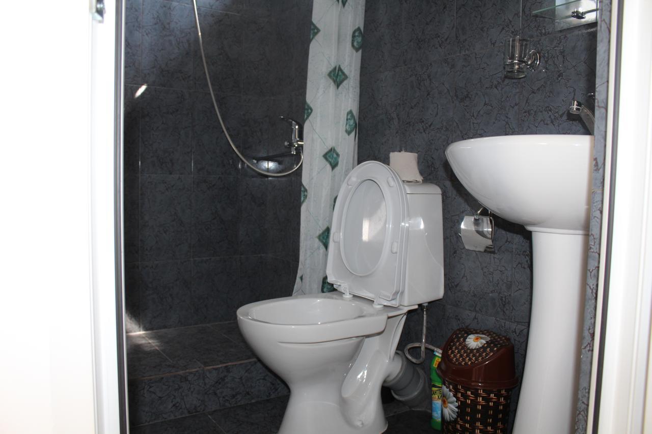 Guest House U Aleny 加格拉 外观 照片